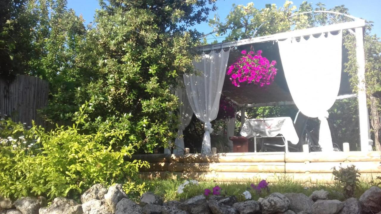 Nonna Dora Bed & Breakfast Muros Exterior photo